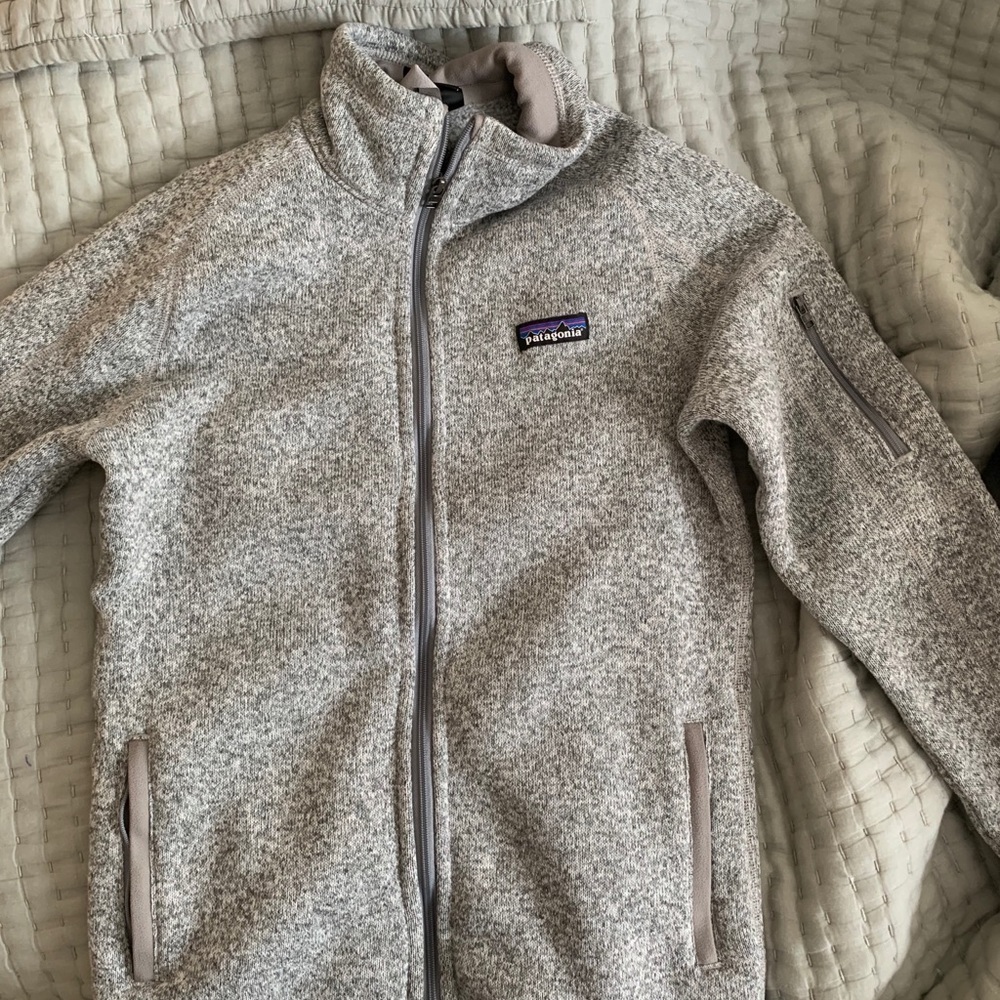 Patagonia sweater medium new